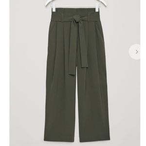 COS Pleats Cropped Trousers size 4